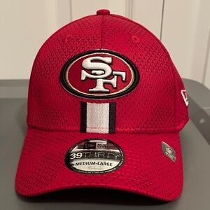 San Francisco 49ers New Era 2024 Sideline 39THIRTY Flex Hat